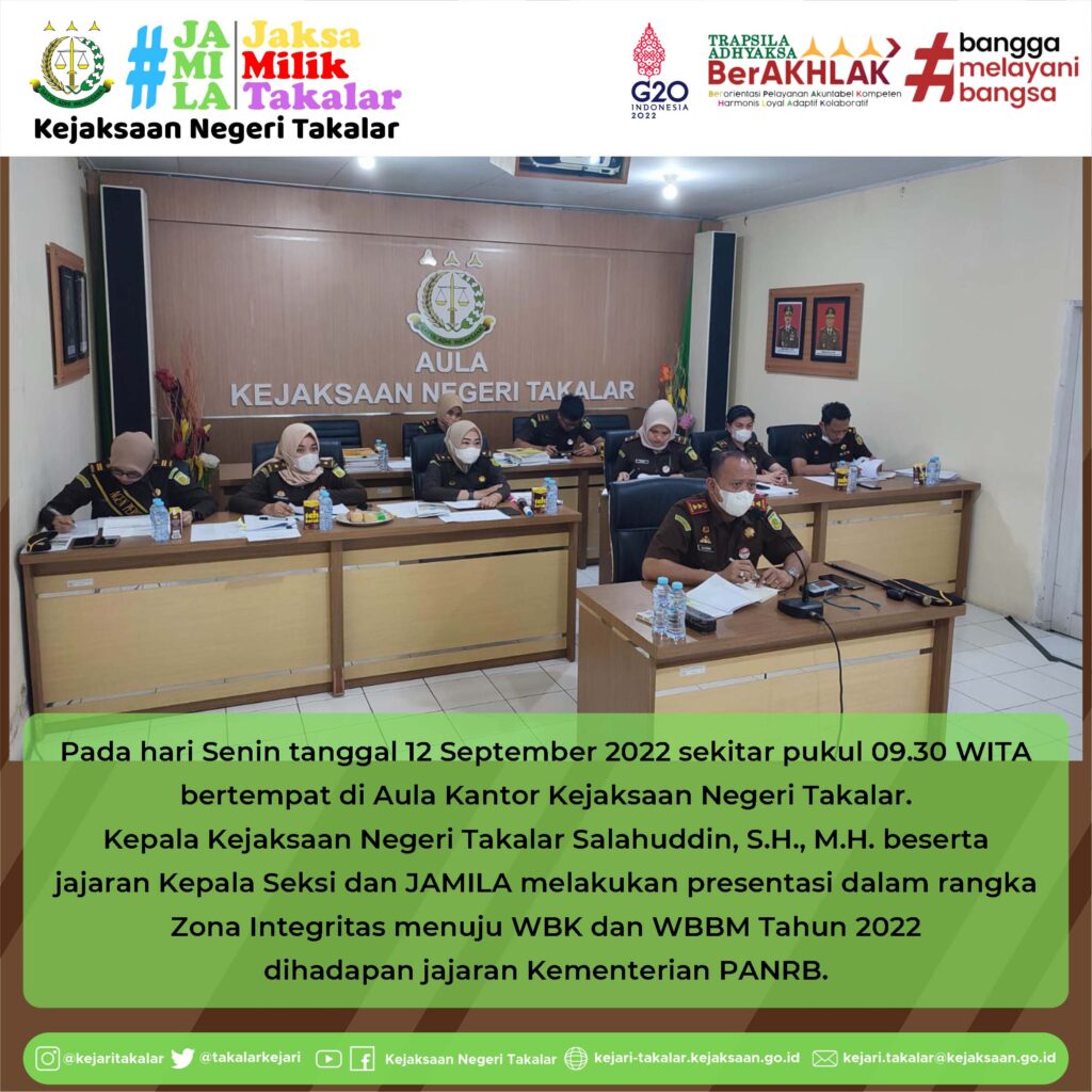 Kepala Kejaksaan Negeri Takalar Salahuddin, S.H., M.H. bersama jajaran Kepala Seksi dan JAMILA melakukan persiapan sebelum pemaparan Pembangunan Zona Integritas Menuju WBK dan WBBM Tahun 2022 dihadapan Tim Penilai dari Kementerian PAN-RB secara Daring.