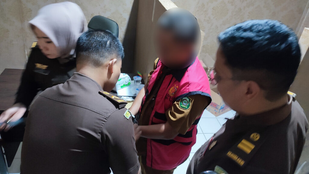 Penyidik Tindak Pidana Khusus pada Kejaksaan Negeri Takalar telah Menetapkan Status Tersangka terhadap inisial SK terkait perkara Dugaan Tindak Pidana Korupsi Pasar Dande-Dandere Tahun Anggaran 2016